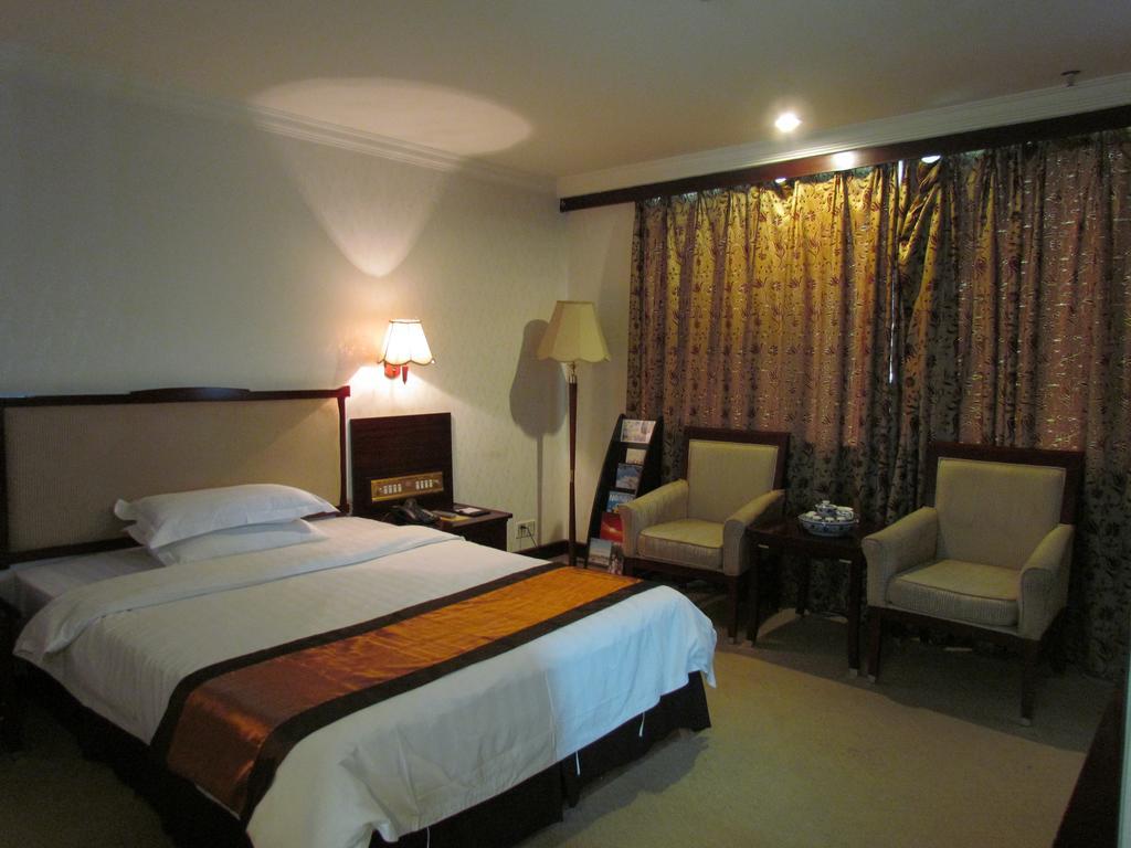 W.Y. Lera Hotel Guangzhou Exterior photo